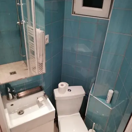 Appartamento Cosy And Lovely Studio Located In The Center Of